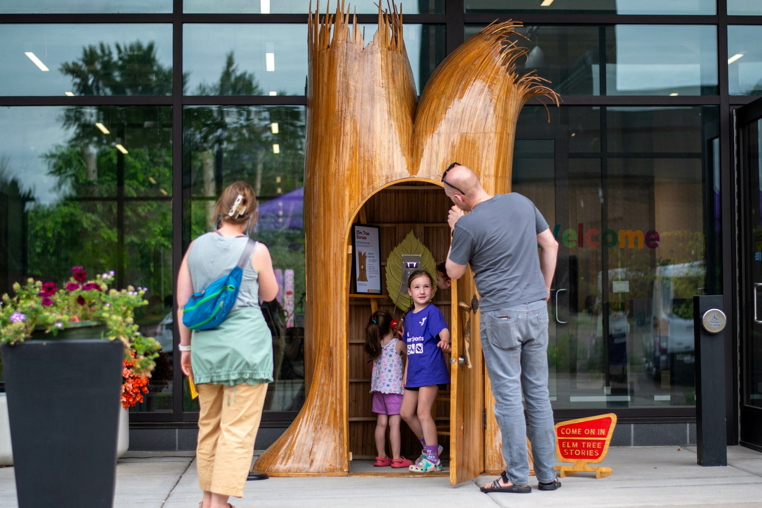 Midsummer Art Fest_Elm Tree Story Booth